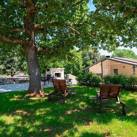 Holiday home Old Oak Holiday House *